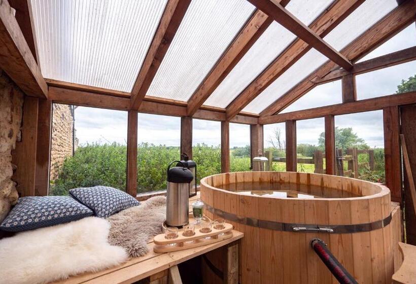 Cosy Cottage With Spa, Catering, Nature Reserve Walks, Large Garden, Free Parking   Self Checkin