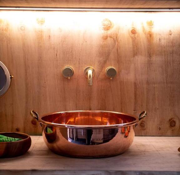 Cosy Cottage With Spa, Catering, Nature Reserve Walks, Large Garden, Free Parking   Self Checkin