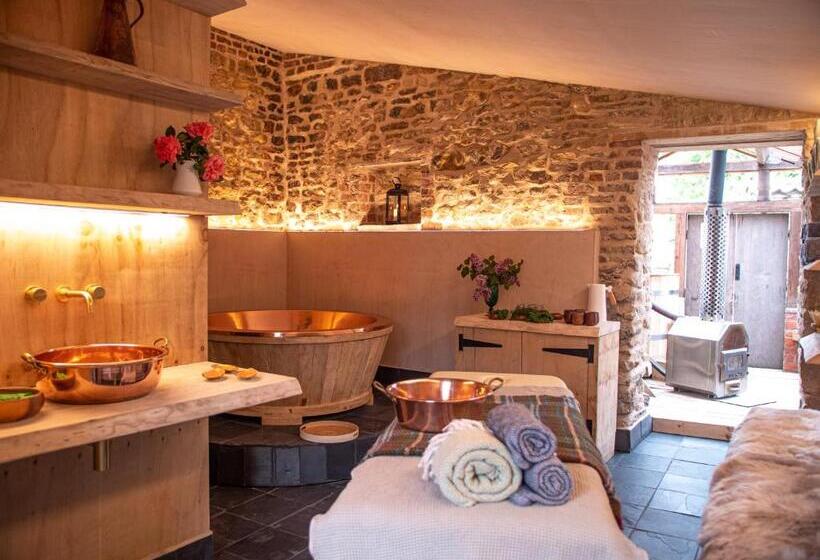 Cosy Cottage With Spa, Catering, Nature Reserve Walks, Large Garden, Free Parking   Self Checkin