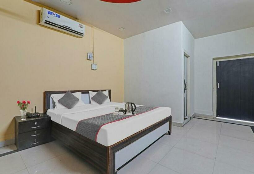 Отель Collection O 89039  Sanskar Palace