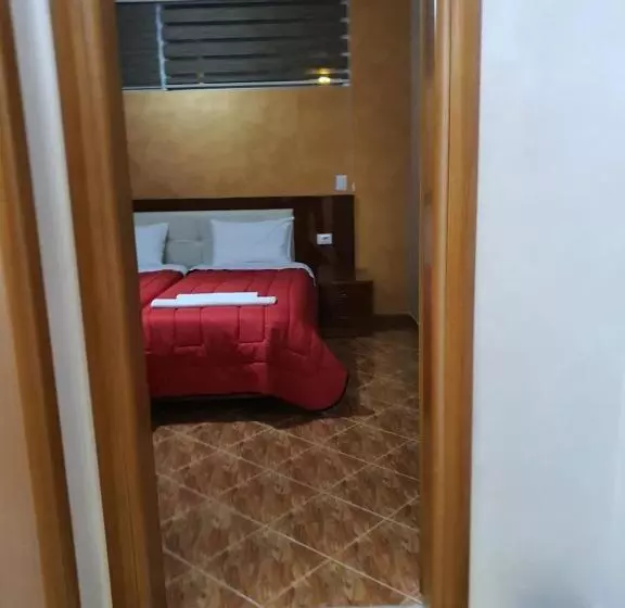 هتل Kompleksi Gjoni