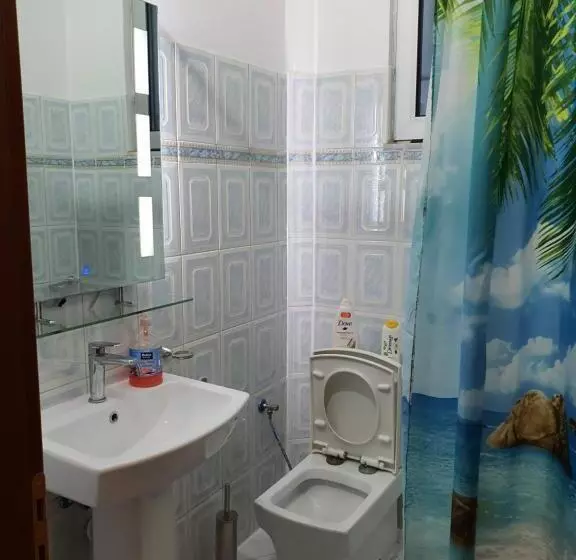 هتل Kompleksi Gjoni