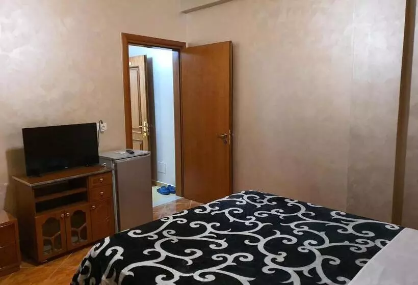 هتل Kompleksi Gjoni