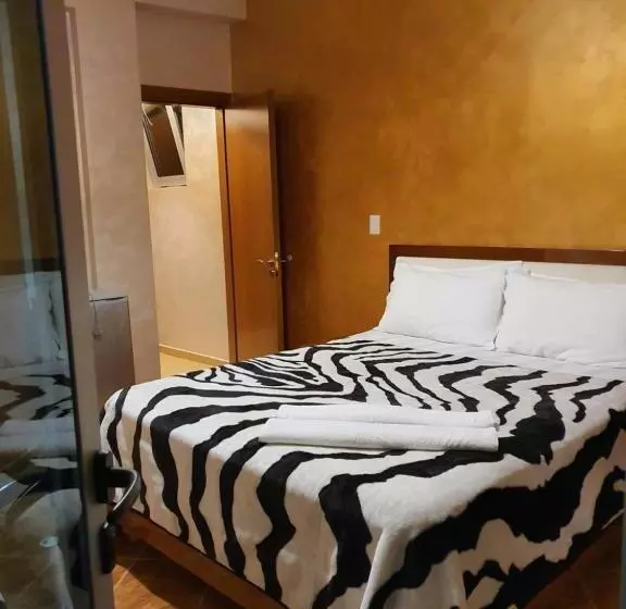 هتل Kompleksi Gjoni