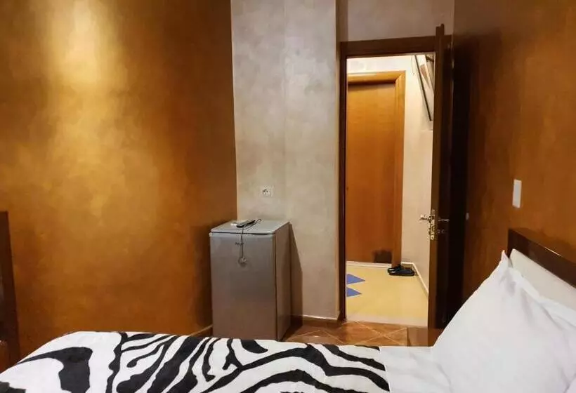 هتل Kompleksi Gjoni