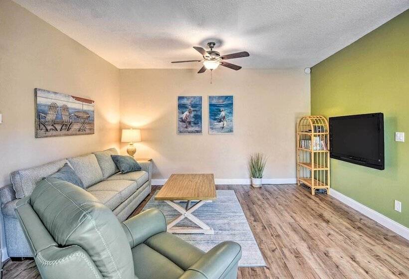 Pet Friendly New Smyrna Apartment: Walk To Beach!