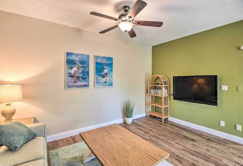 Pet Friendly New Smyrna Apartment: Walk To Beach!