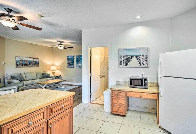 Pet Friendly New Smyrna Apartment: Walk To Beach!