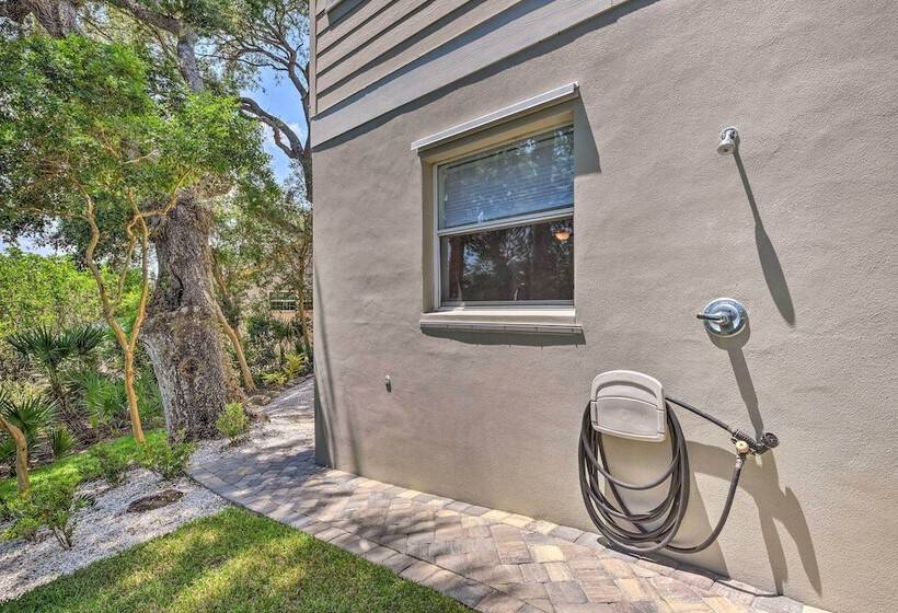 Pet Friendly New Smyrna Apartment: Walk To Beach!