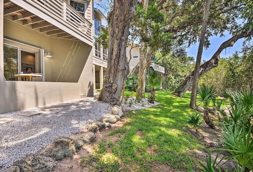 Pet Friendly New Smyrna Apartment: Walk To Beach!