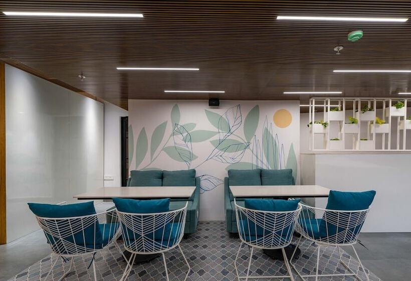 בית מלון כפרי Deccan Serai Grandé , Gachibowli, Hyderabad