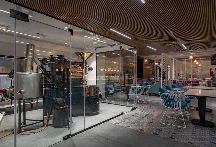 בית מלון כפרי Deccan Serai Grandé , Gachibowli, Hyderabad