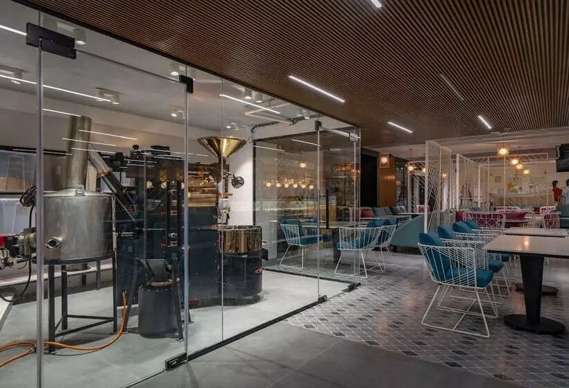 ホテル Deccan Serai Grandé , Gachibowli, Hyderabad