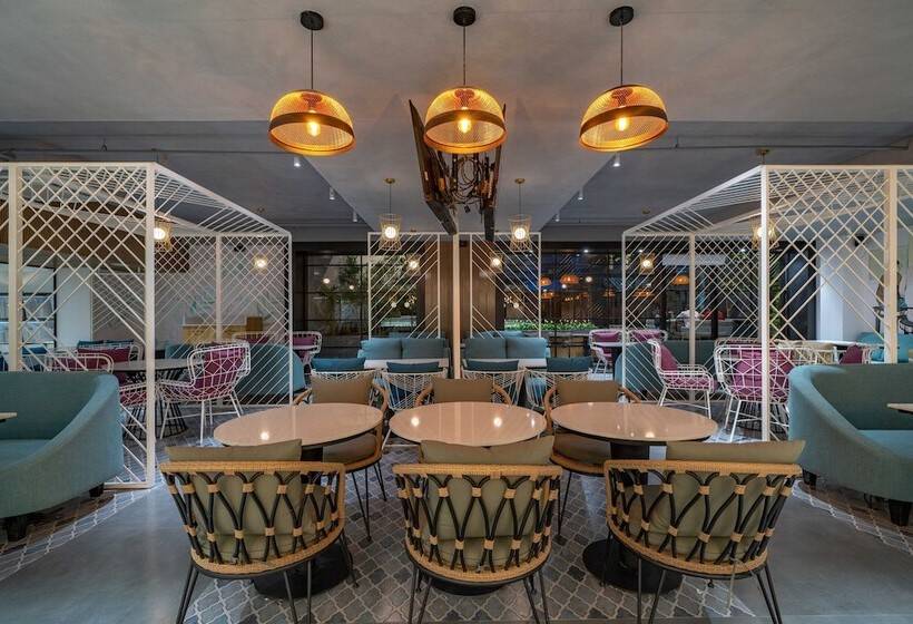 בית מלון כפרי Deccan Serai Grandé , Gachibowli, Hyderabad