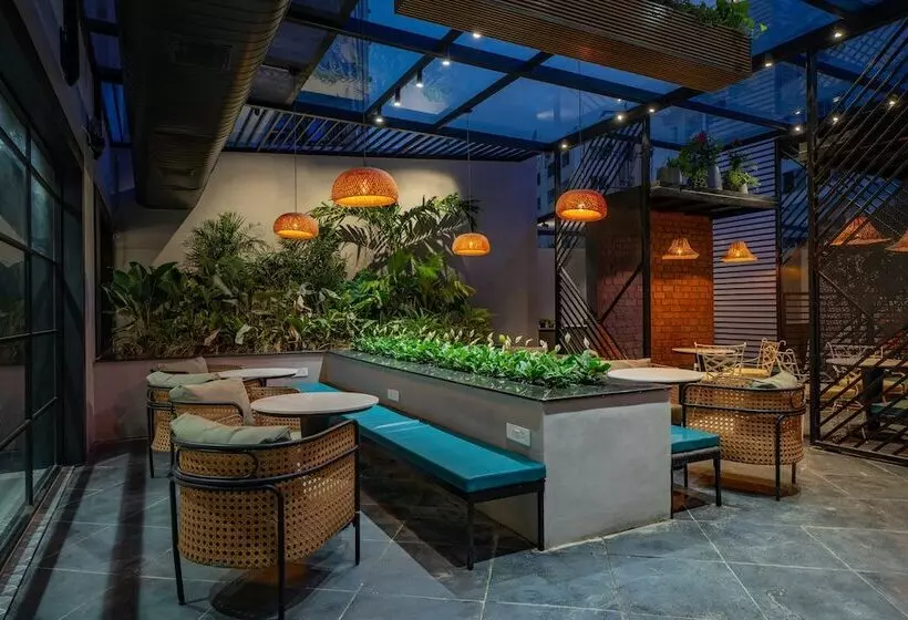 ホテル Deccan Serai Grandé , Gachibowli, Hyderabad