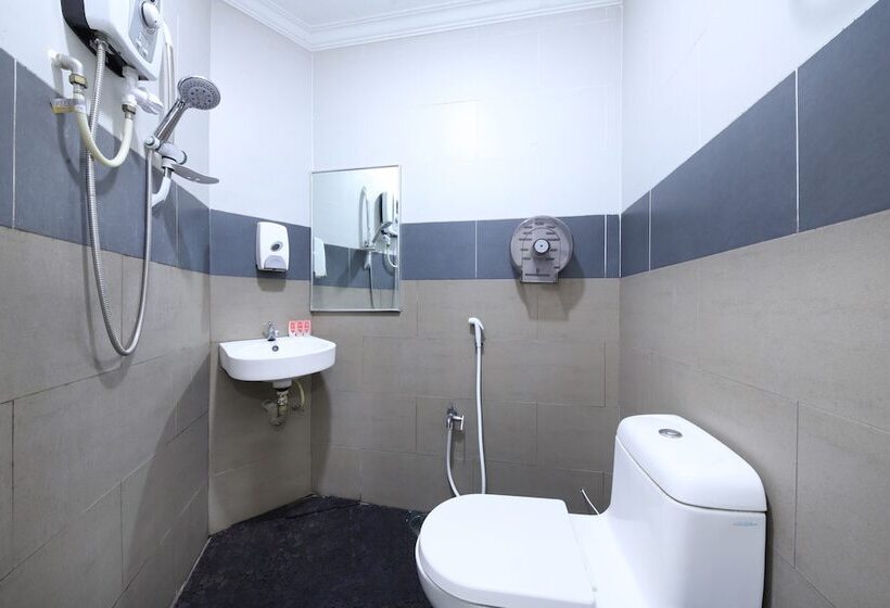 Hotel Oyo 90623 Thank Q Inn 3