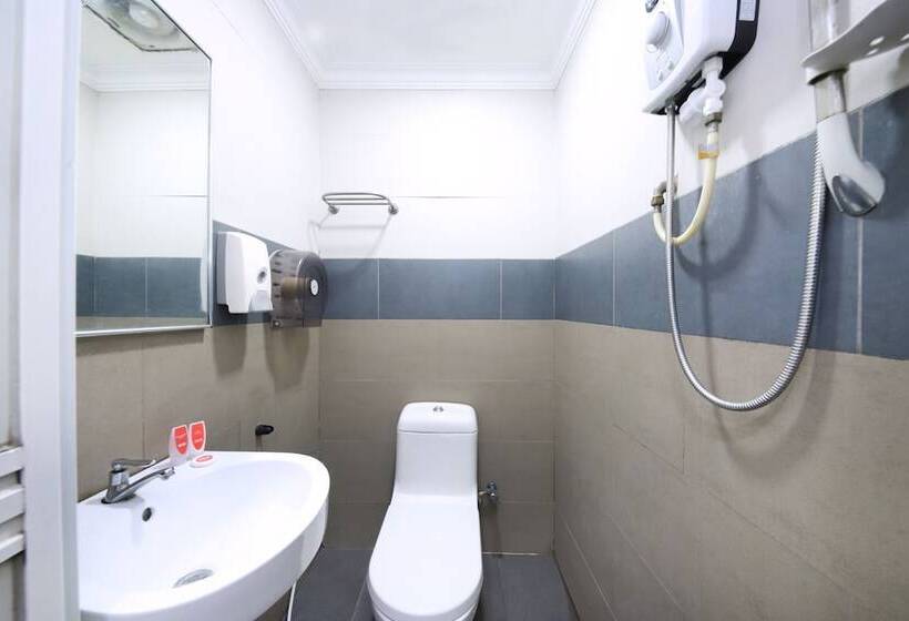 Hotel Oyo 90623 Thank Q Inn 3