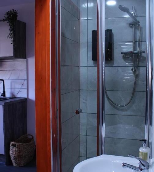 Cb Stays   Tranquil Studio Retreats With Ensuite & Kitchenette In Peterborough