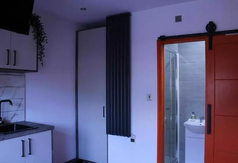 Cb Stays   Tranquil Studio Retreats With Ensuite & Kitchenette In Peterborough