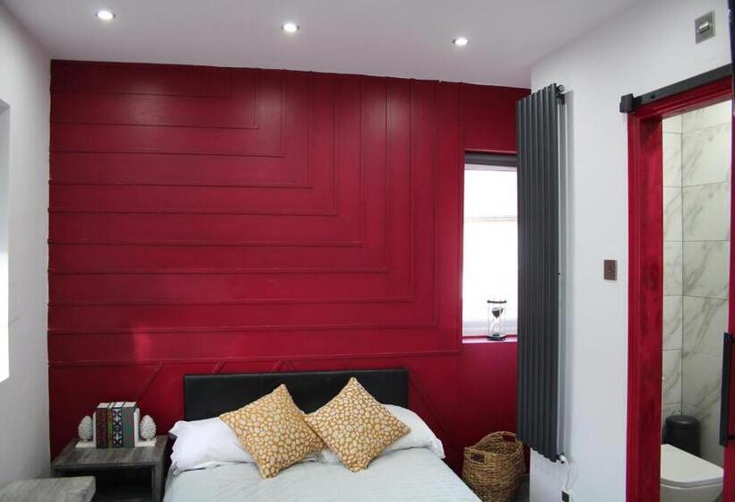 Cb Stays   Tranquil Studio Retreats With Ensuite & Kitchenette In Peterborough