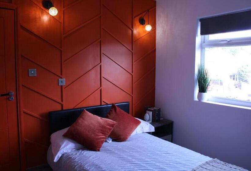 Cb Stays   Tranquil Studio Retreats With Ensuite & Kitchenette In Peterborough