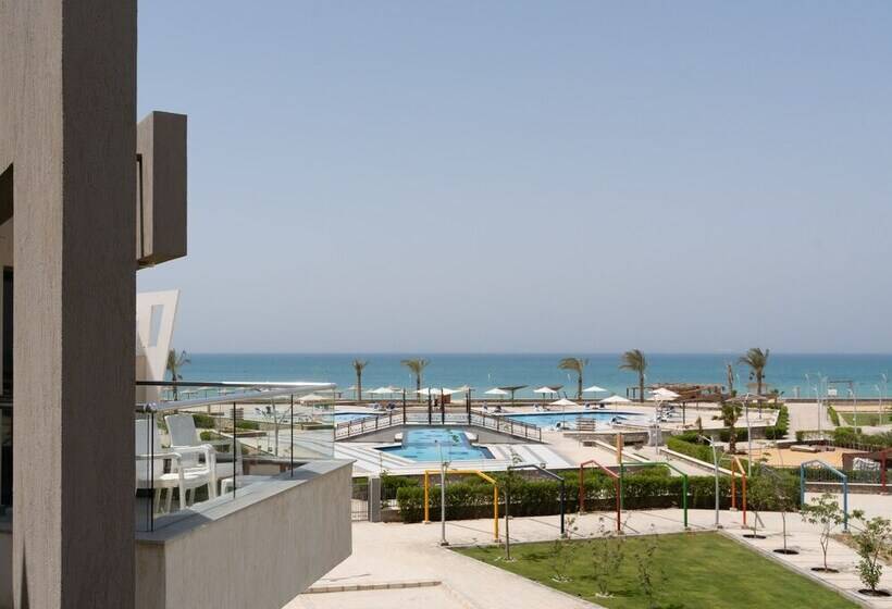 استراحتگاه Matarma Beach Residence