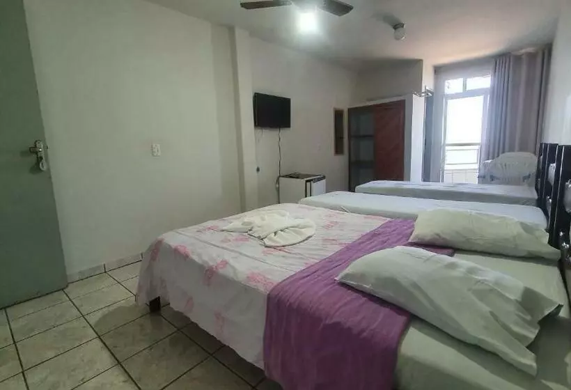 ユースホステル Pousada Polonini   Localização ótima