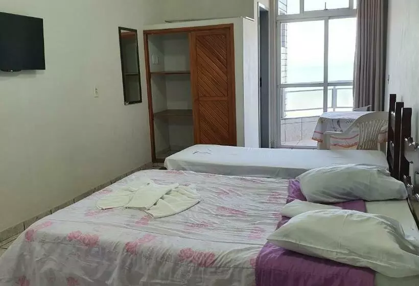 ユースホステル Pousada Polonini   Localização ótima