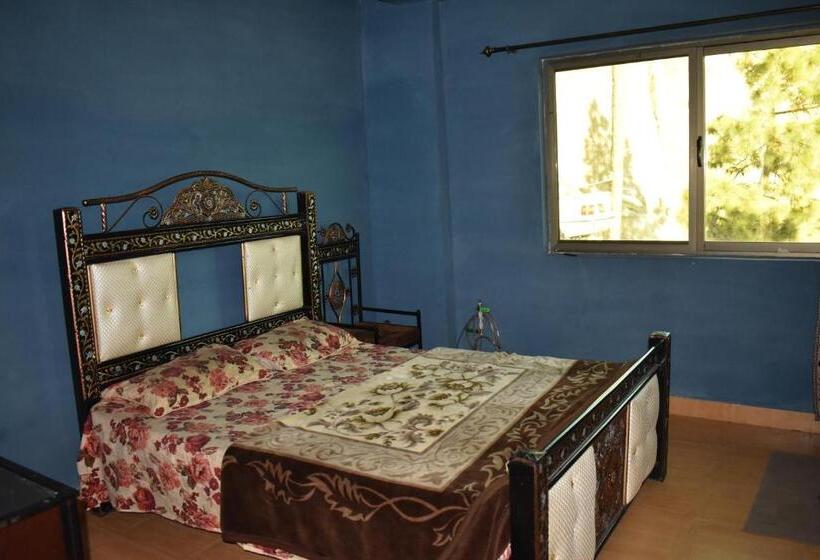 هتل Murree Village Guest House