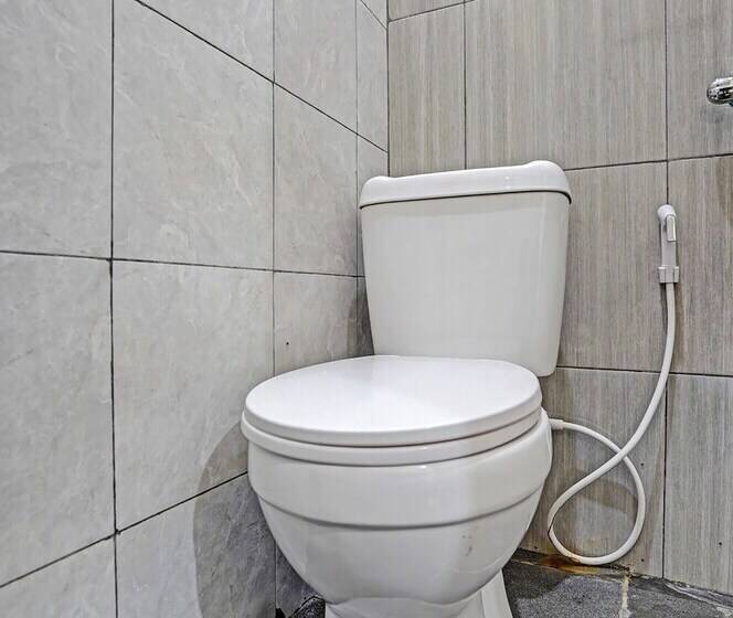 Hotell Oyo 3285 Wonoayu Residence Syariah