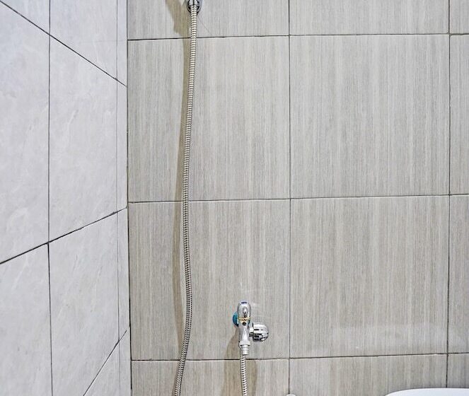 Hotell Oyo 3285 Wonoayu Residence Syariah