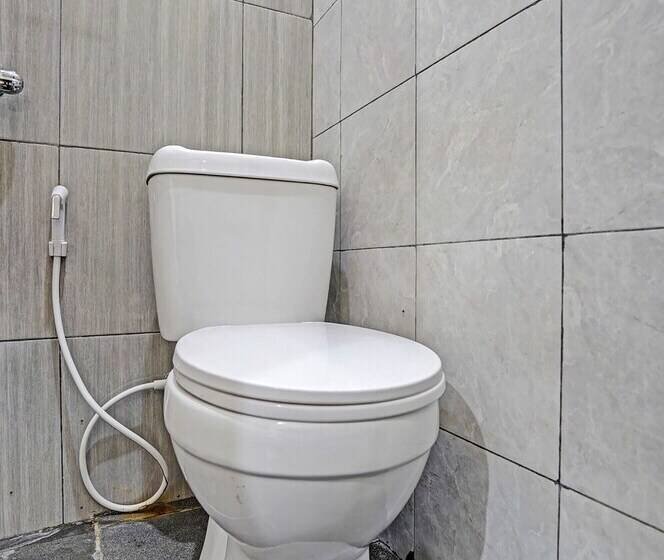 Hotell Oyo 3285 Wonoayu Residence Syariah