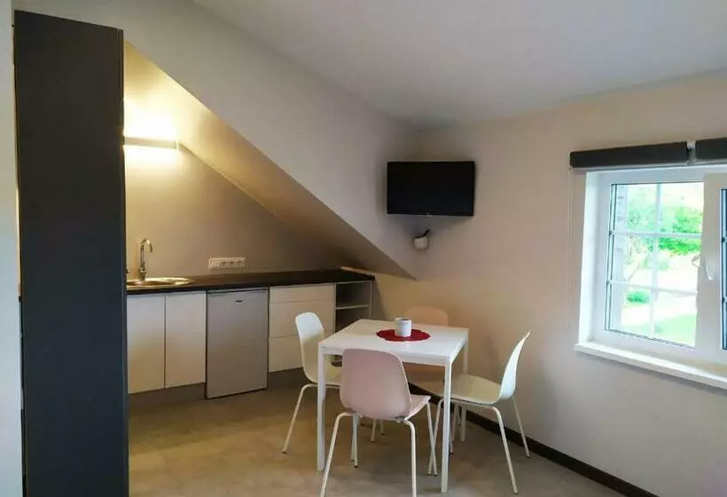 هتل Trakaitis Apartments & Holiday Homes