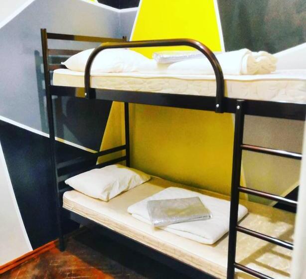 Yourhostel университет