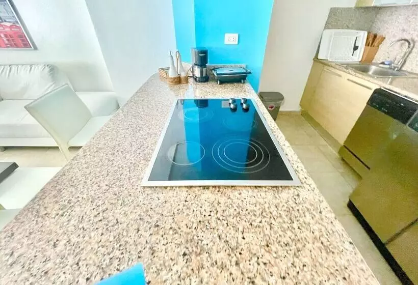 2 Bedroom At The Marbella Towers Beachfront