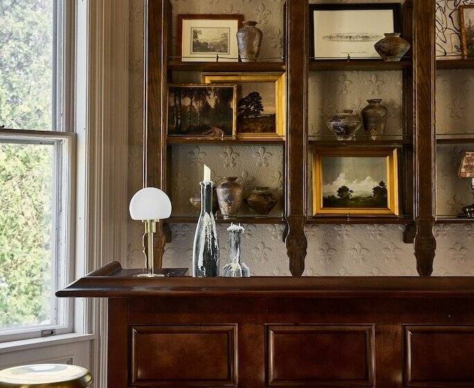 هاستل Blind Tiger Burlington