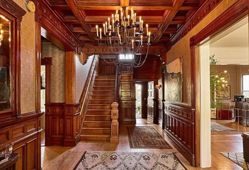 Retkeilymaja Blind Tiger Burlington