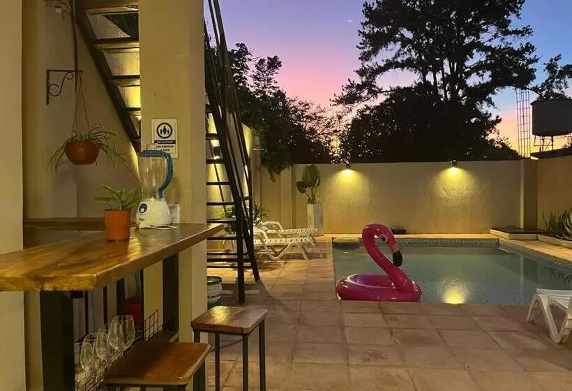 Colibrí Hostel
