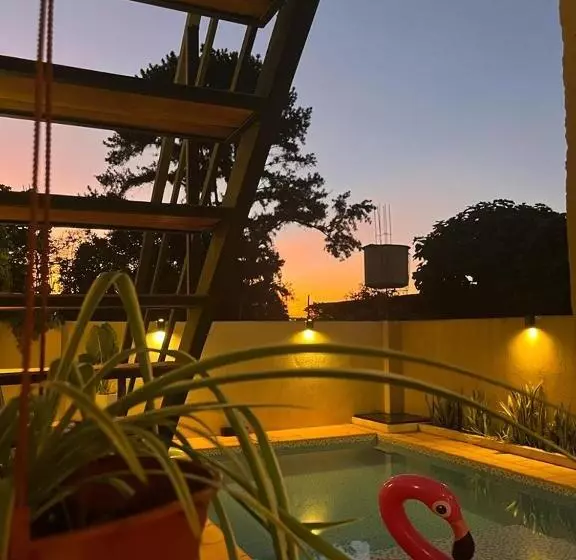 Colibrí Hostel