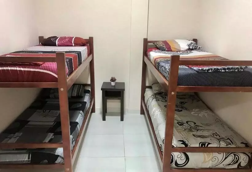 Colibrí Hostel
