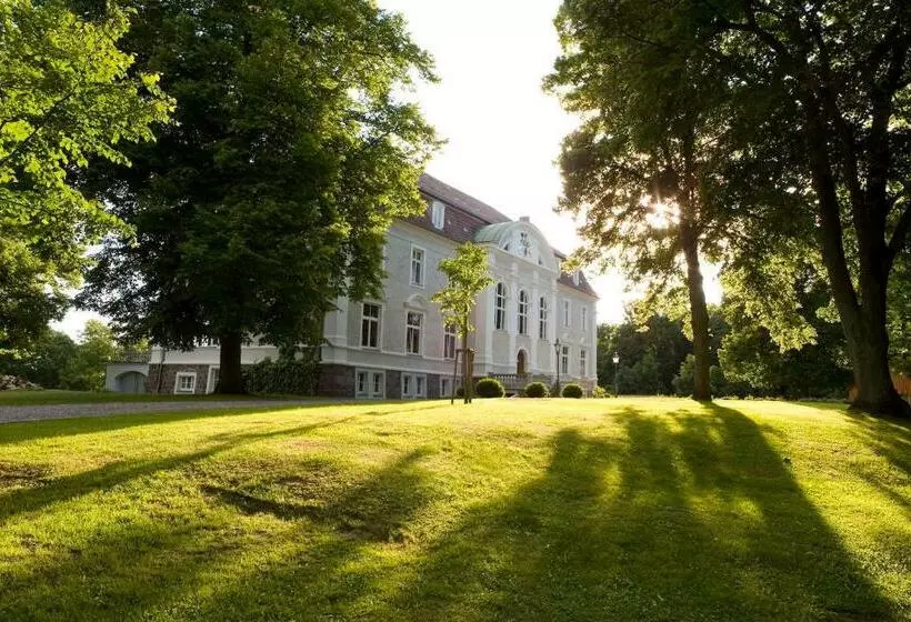 ホテル Schloss Zinzow