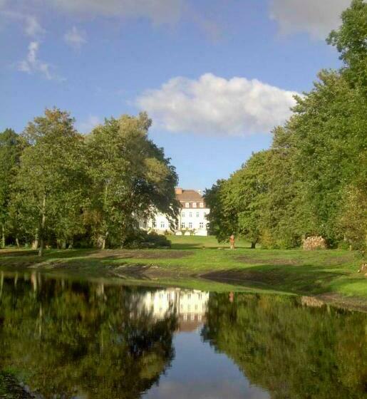 酒店 Schloss Zinzow