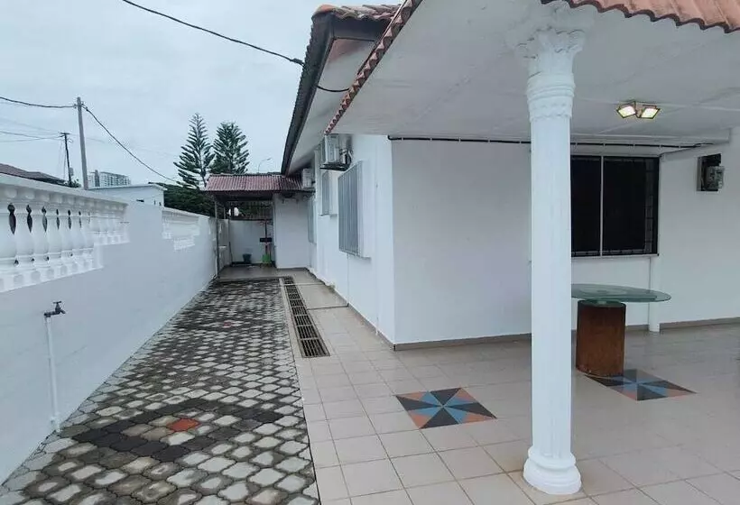 Malacca Town Tranquerah Cluster Home