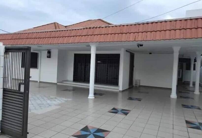 Malacca Town Tranquerah Cluster Home