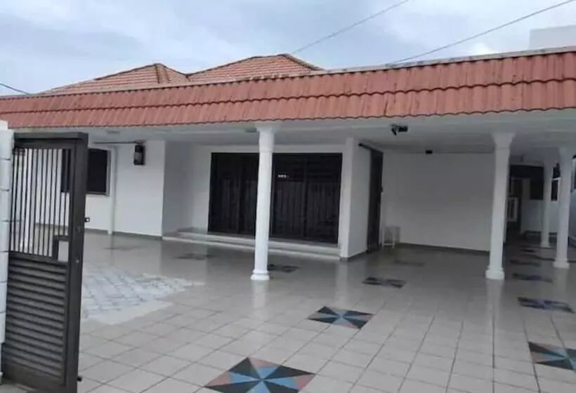 Malacca Town Tranquerah Cluster Home