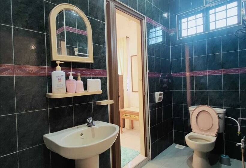 Malacca Town Tranquerah Cluster Home