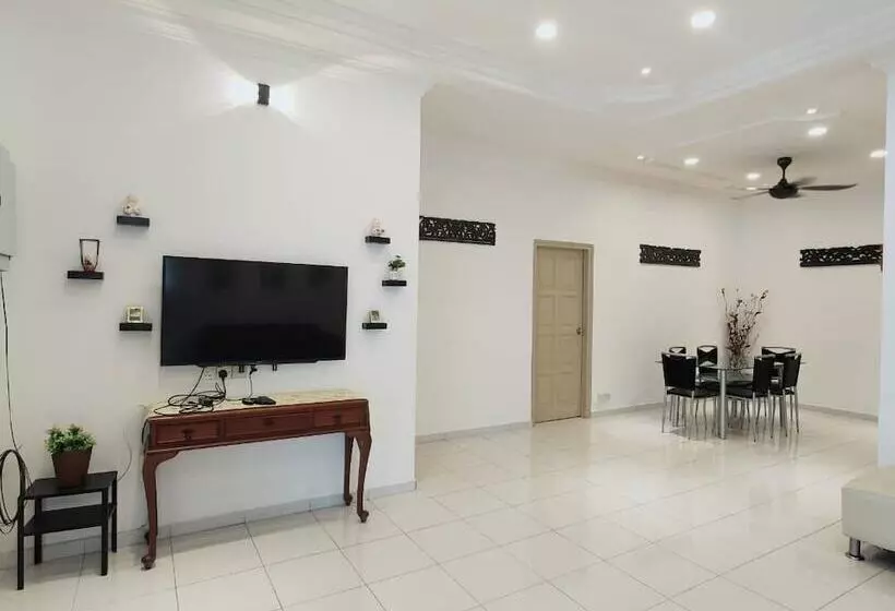 Malacca Town Tranquerah Cluster Home