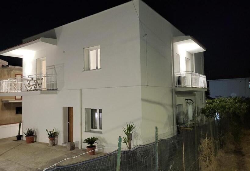 ペンション Casa Villaggio Pirandello