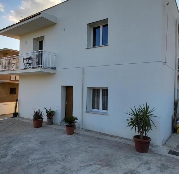 ペンション Casa Villaggio Pirandello