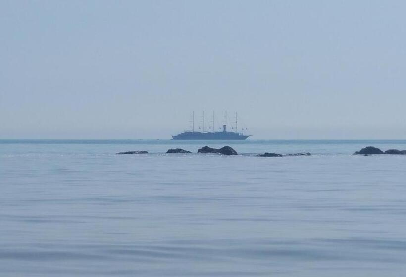 ペンション Casa Villaggio Pirandello